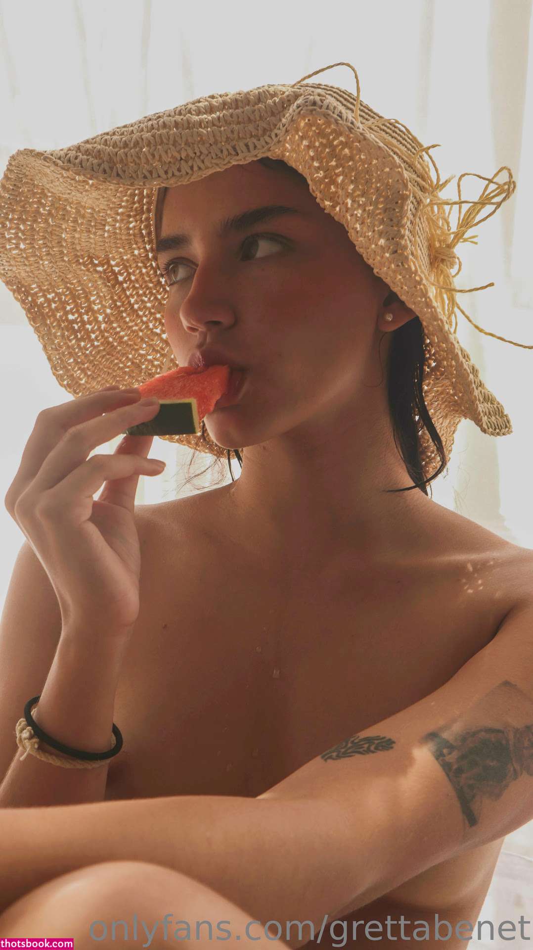 grettabenett Photo #84