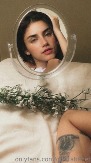 grettabenett Photo #86