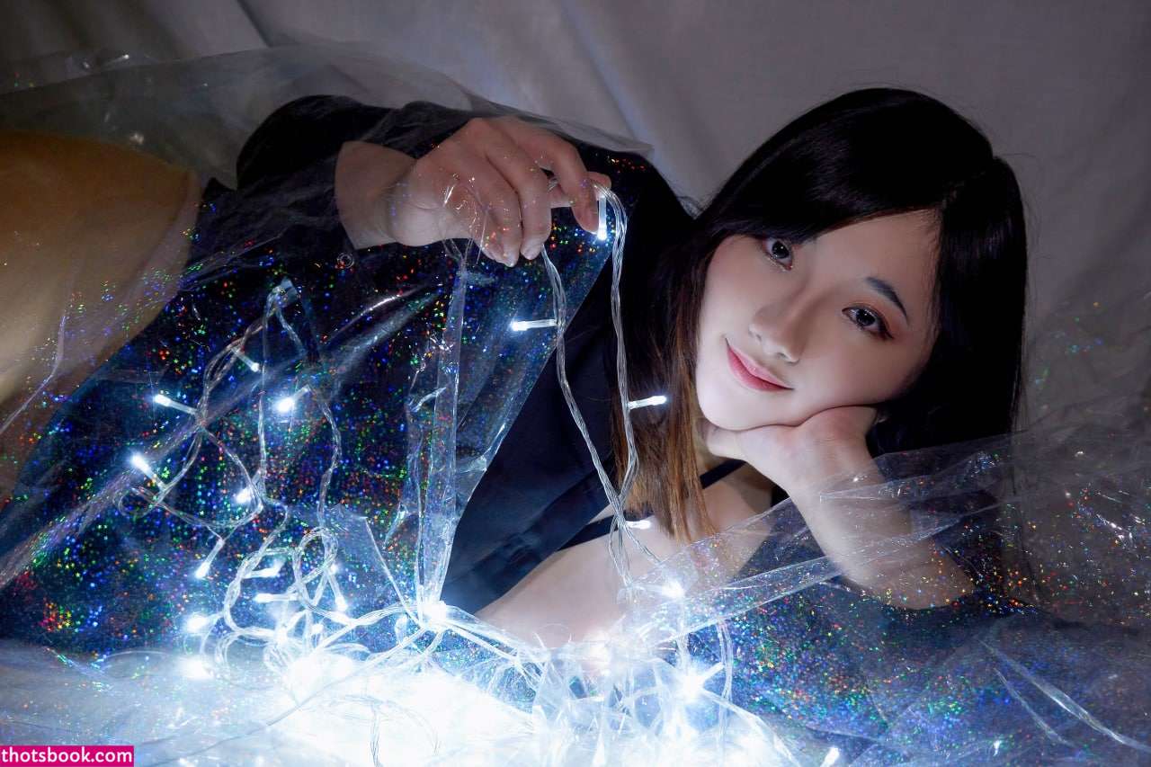 Indonesian Cosplayer Photo #182