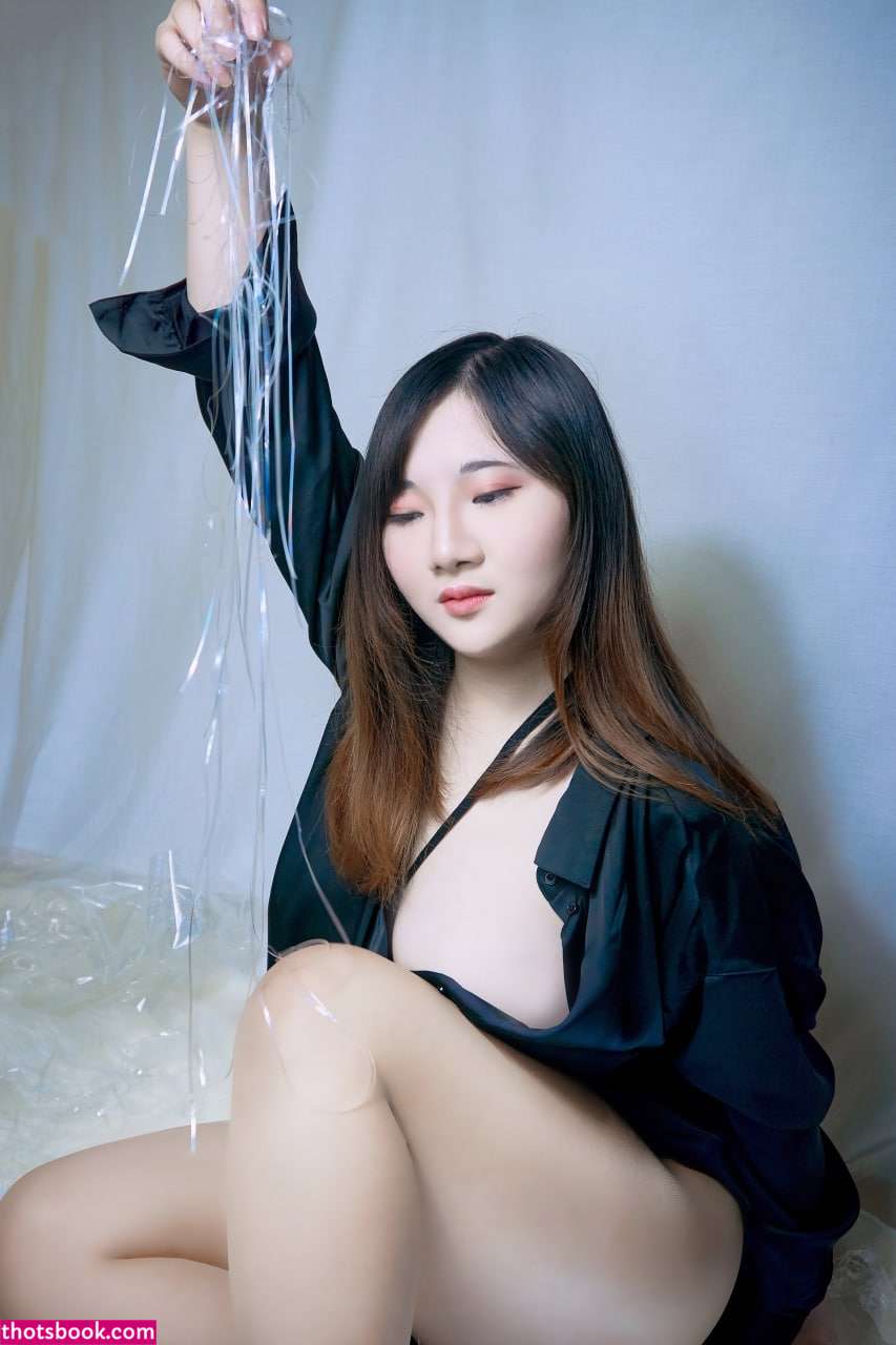 Indonesian Cosplayer Photo #205