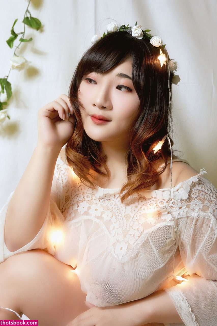 Indonesian Cosplayer Photo #221