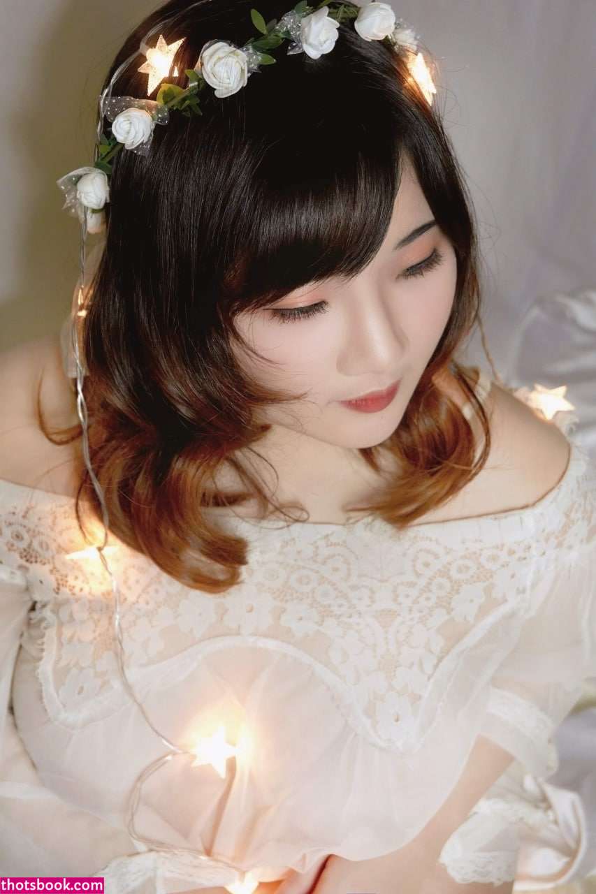 Indonesian Cosplayer Photo #227