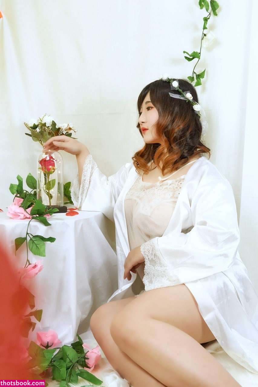 Indonesian Cosplayer Photo #234