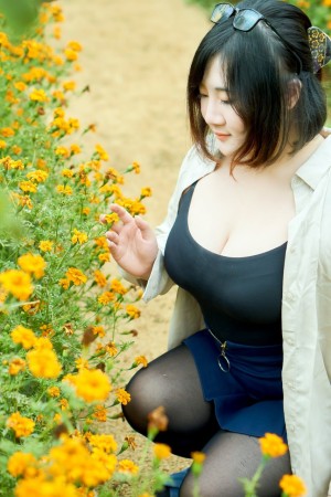 Indonesian Cosplayer Photo #297