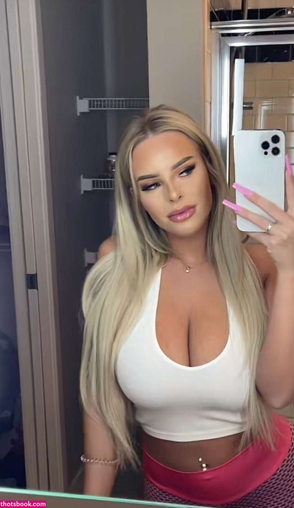 Emily Primrose Photo #41