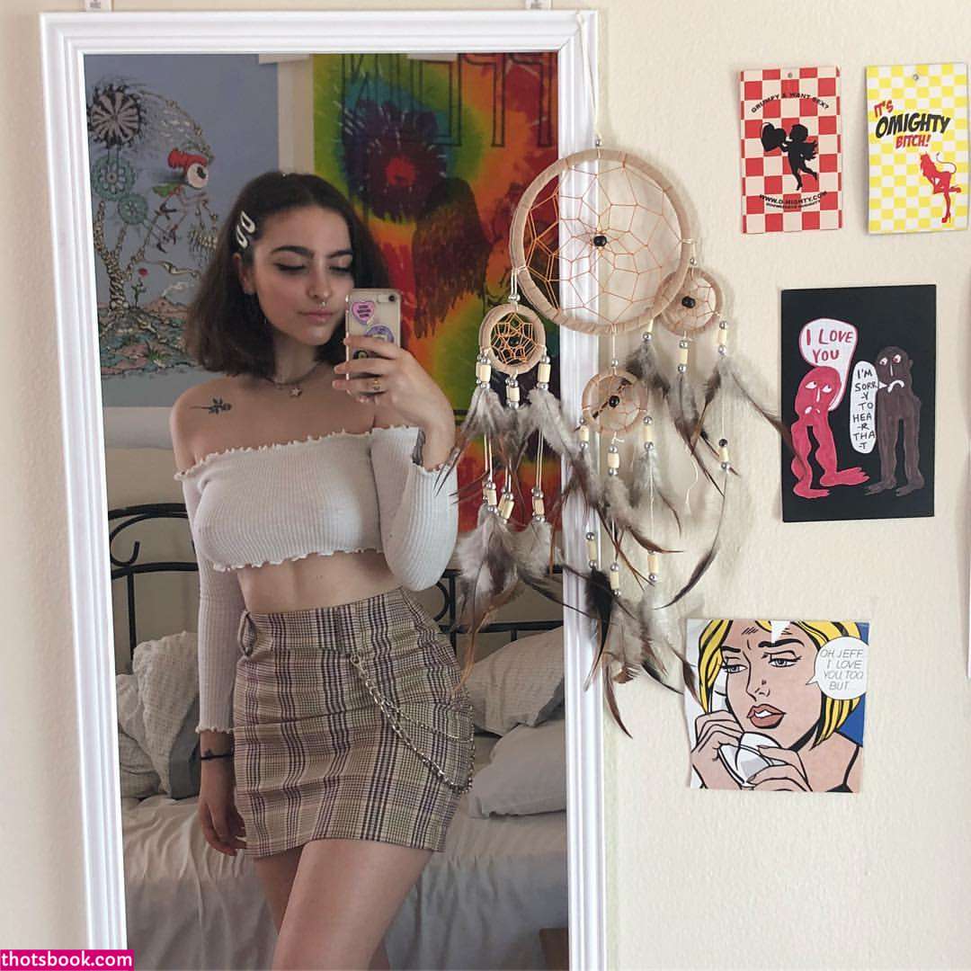 Artbitch666 Photo #80