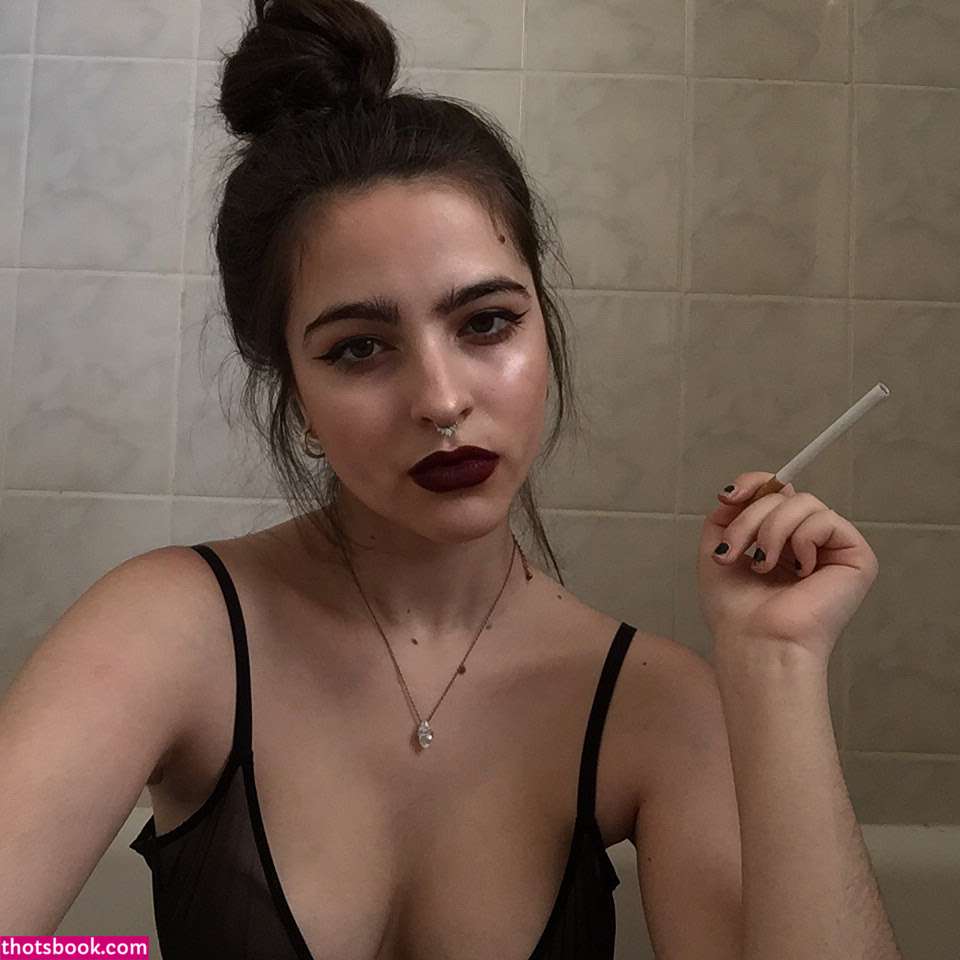 Artbitch666 Photo #94