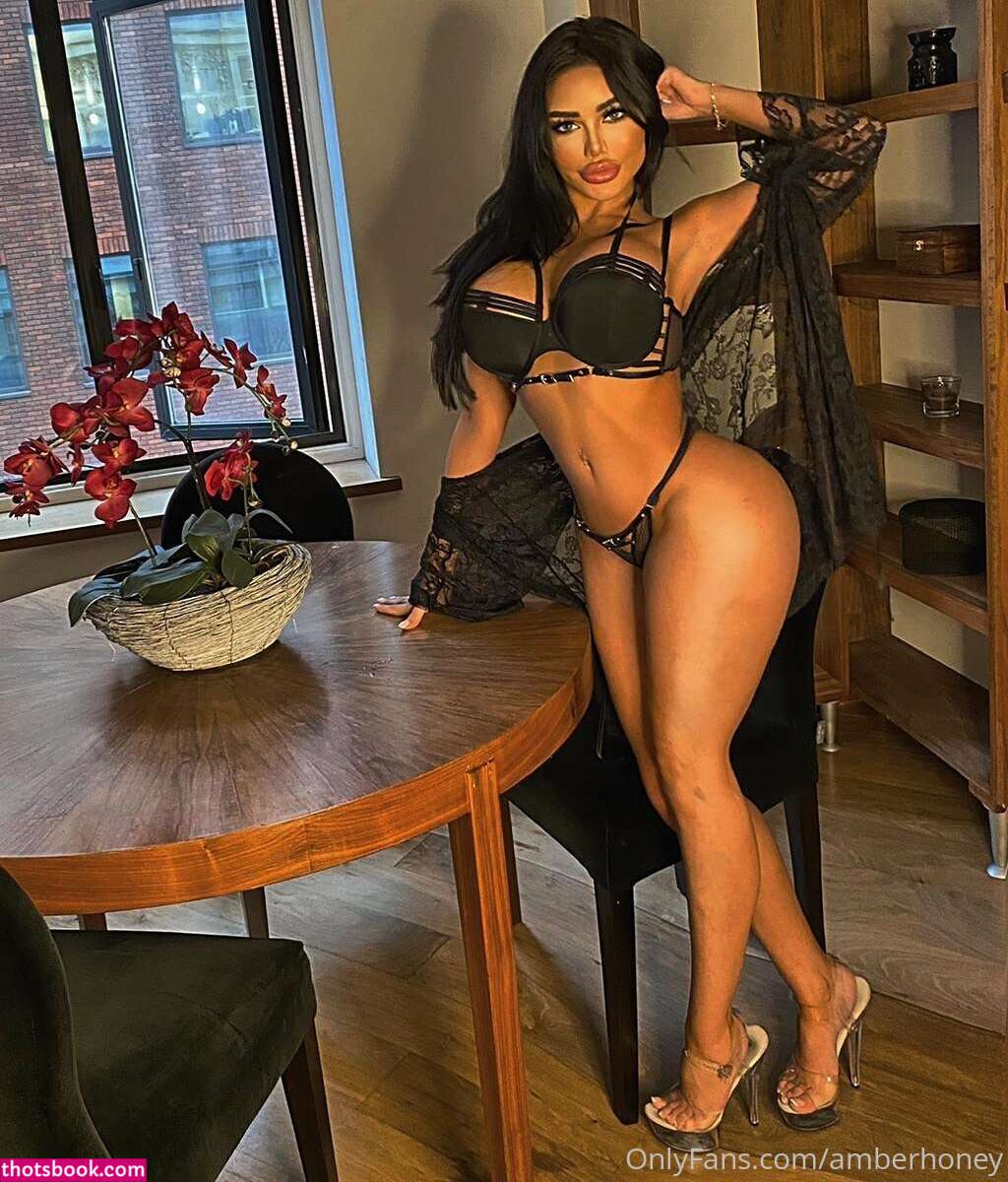 Amber Honeras Photo #5