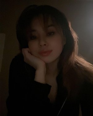 Asia Rivera Photo #7