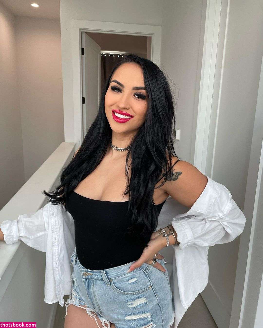 Yourfutureexwifey Photo #9