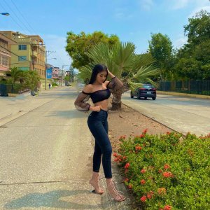 danielarb2000 Photo #33