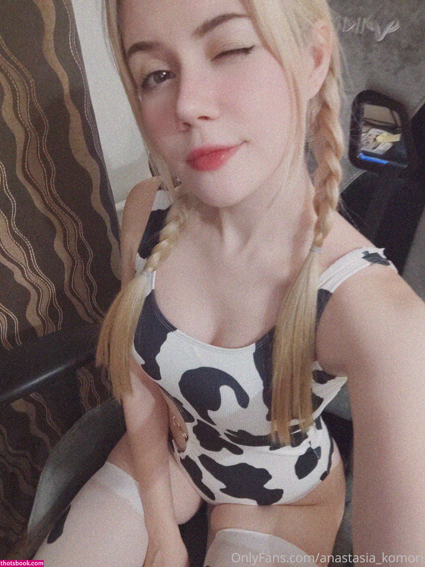 Aisatsana Iromok Photo #6