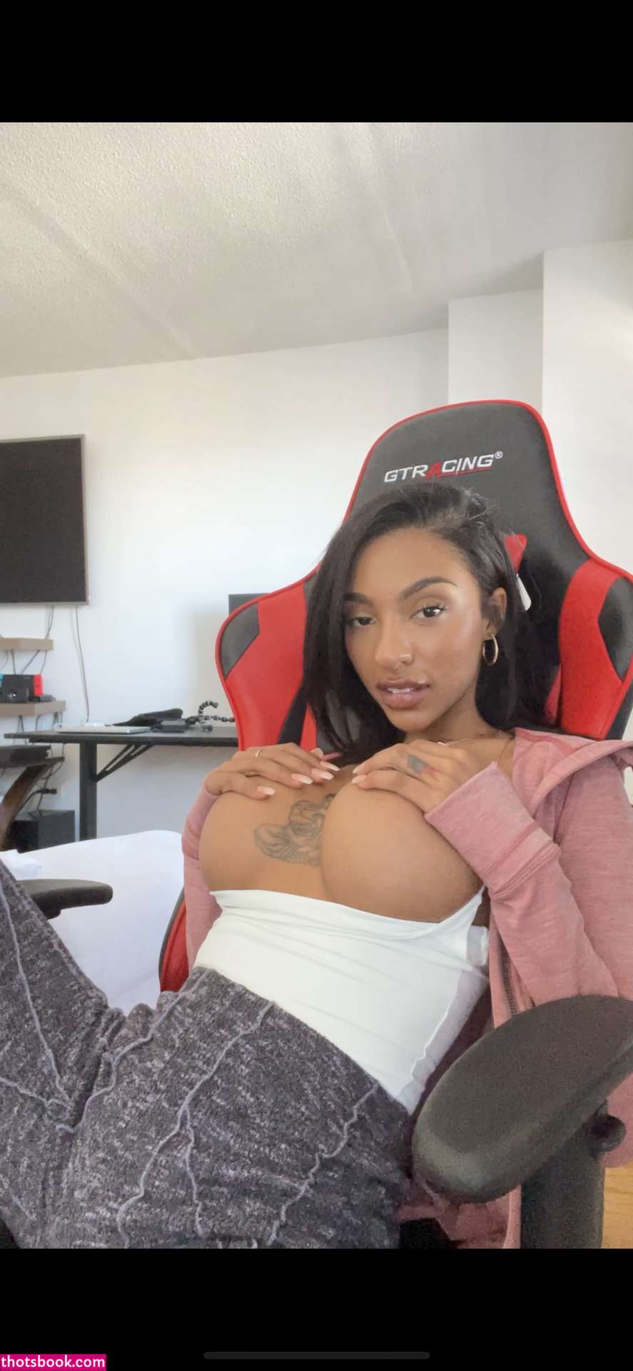 Beckyyyyyyyy Photo #2