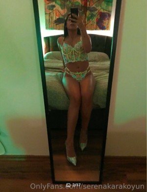 Serena Karakoyun Photo #19