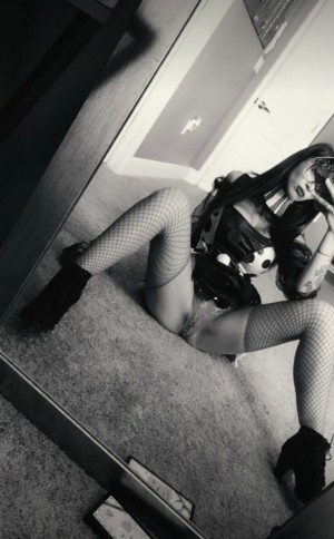 Victoriab26 Photo #60