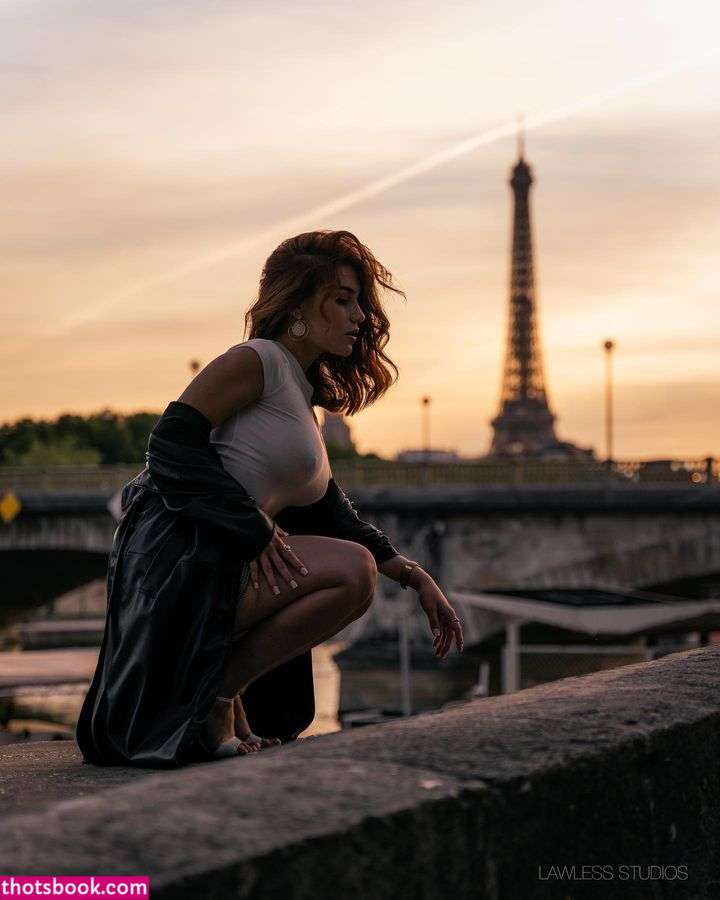 Carla Vyxx Photo #10