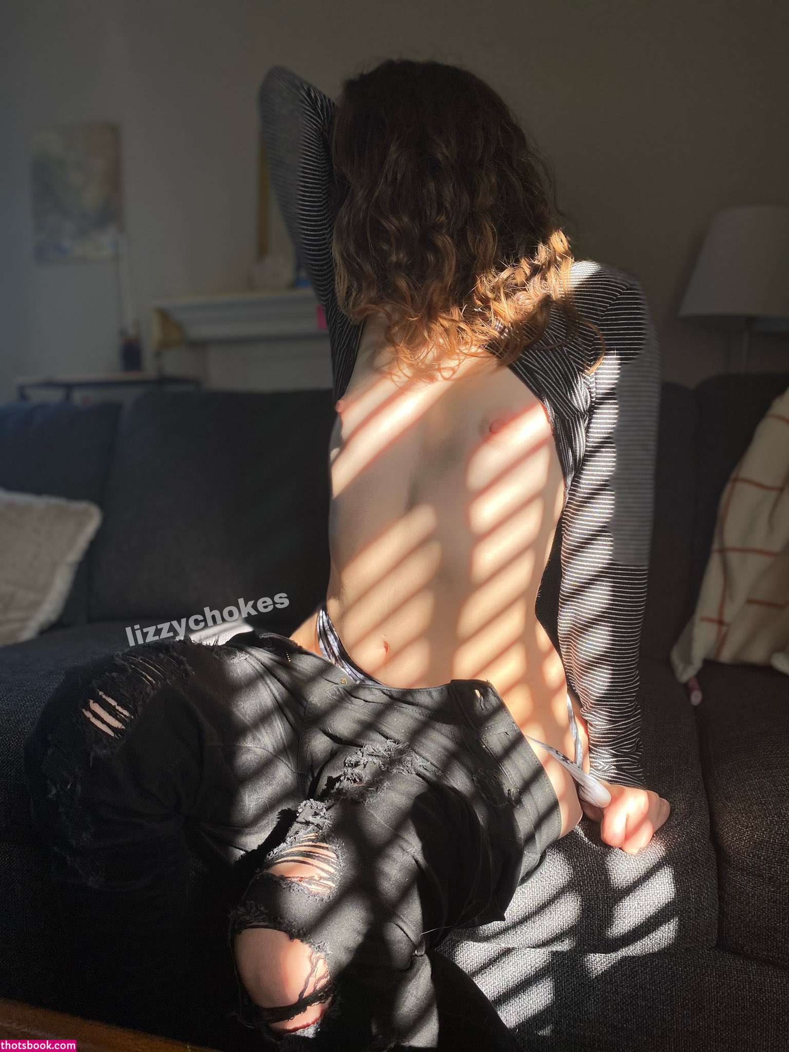 Lizzychokes Photo #5