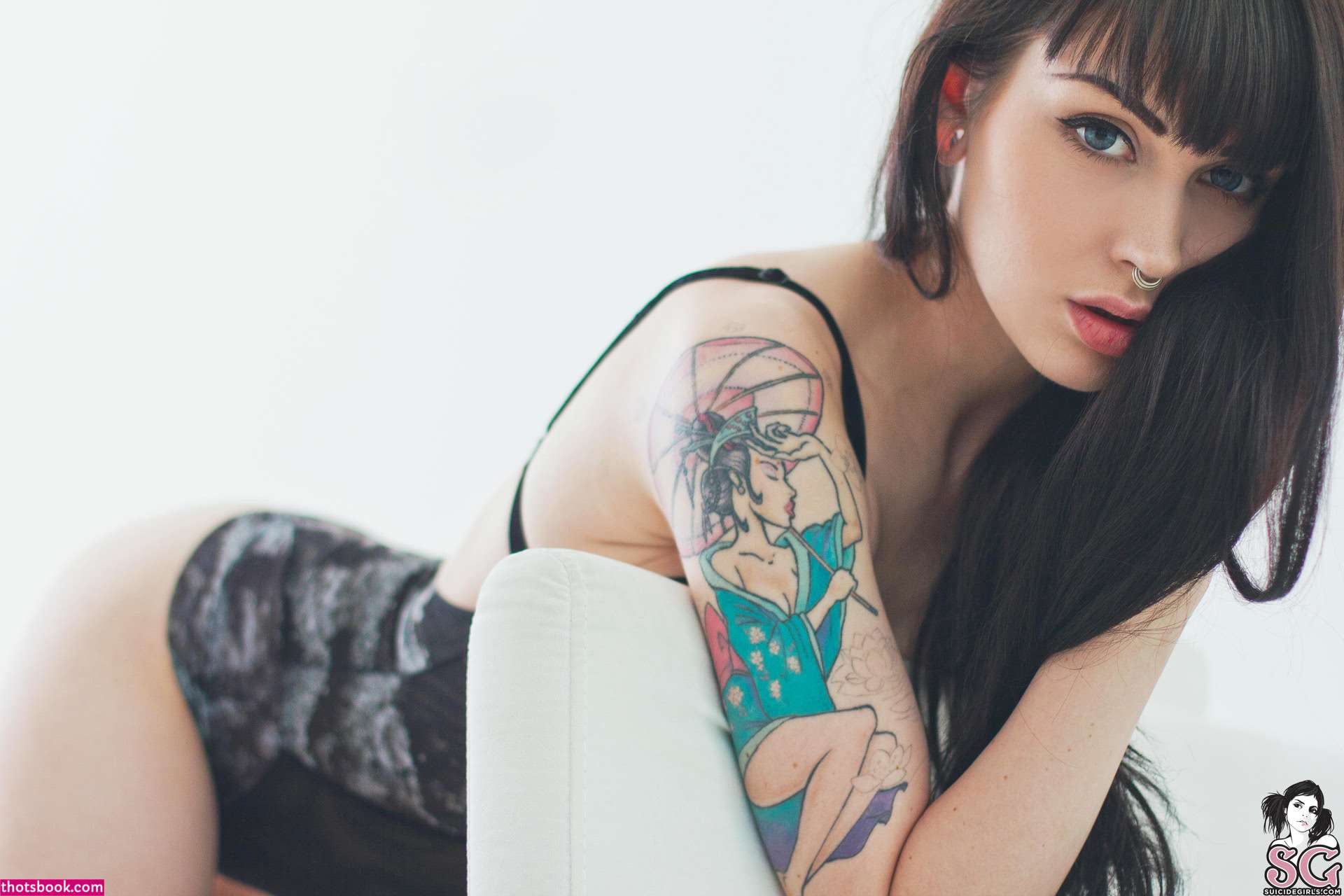 Ergans Ajna Photo #13