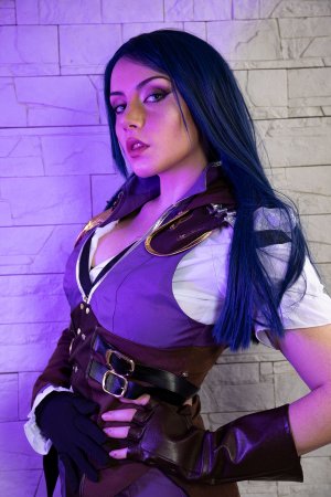 Ezy Summers Photo #116