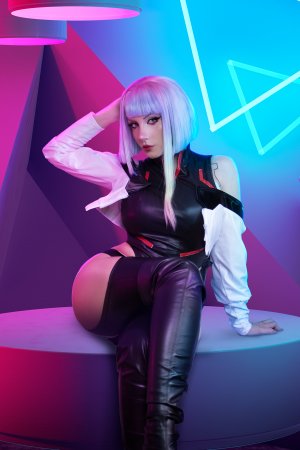 Ezy Summers Photo #324