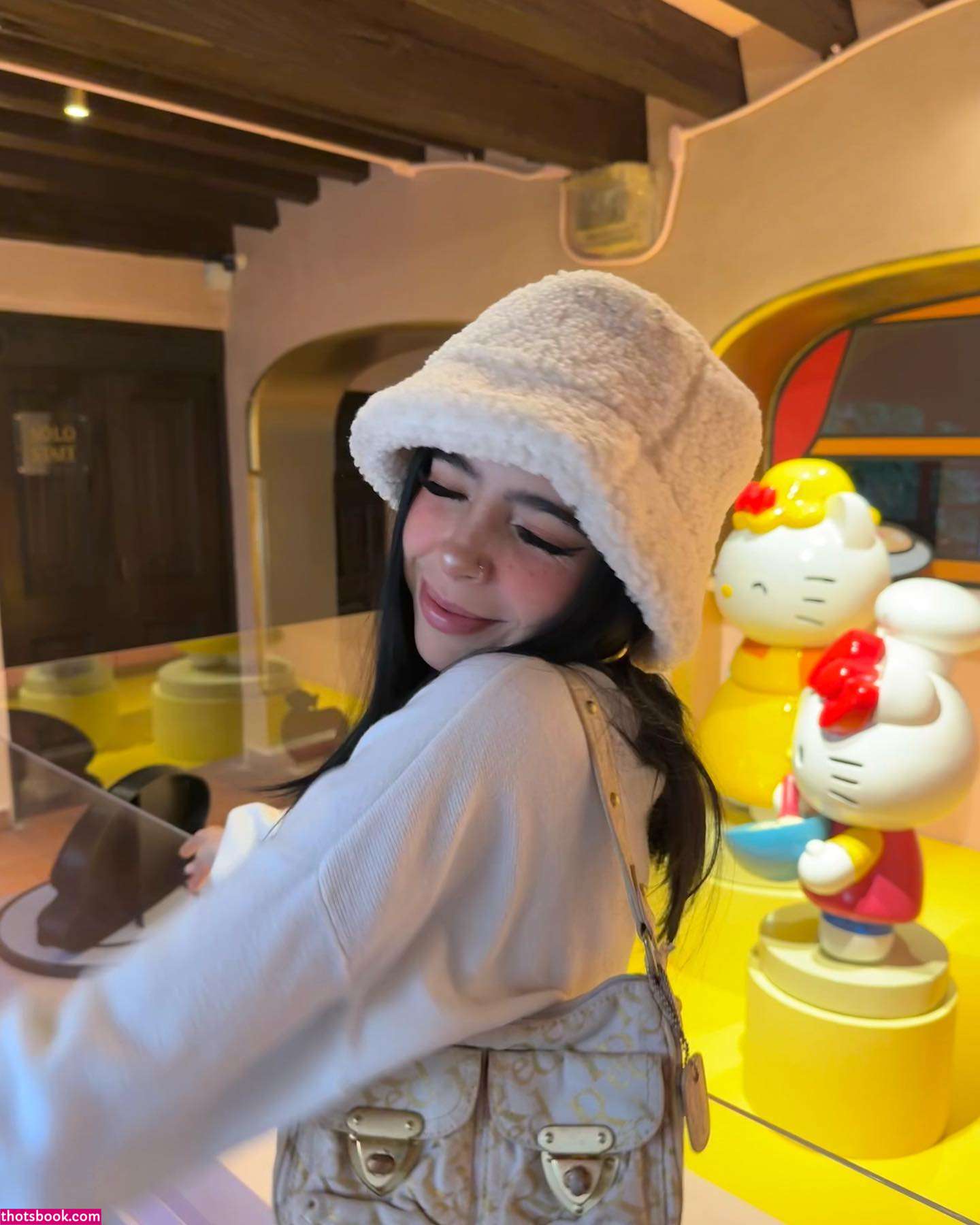 Mariana Grimaldi Photo #104