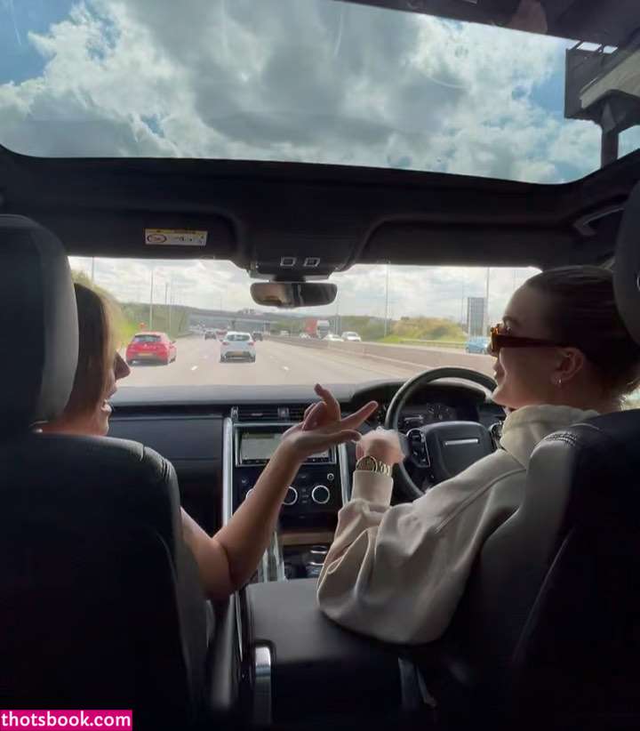 Danielle Tilly Wright Photo #4