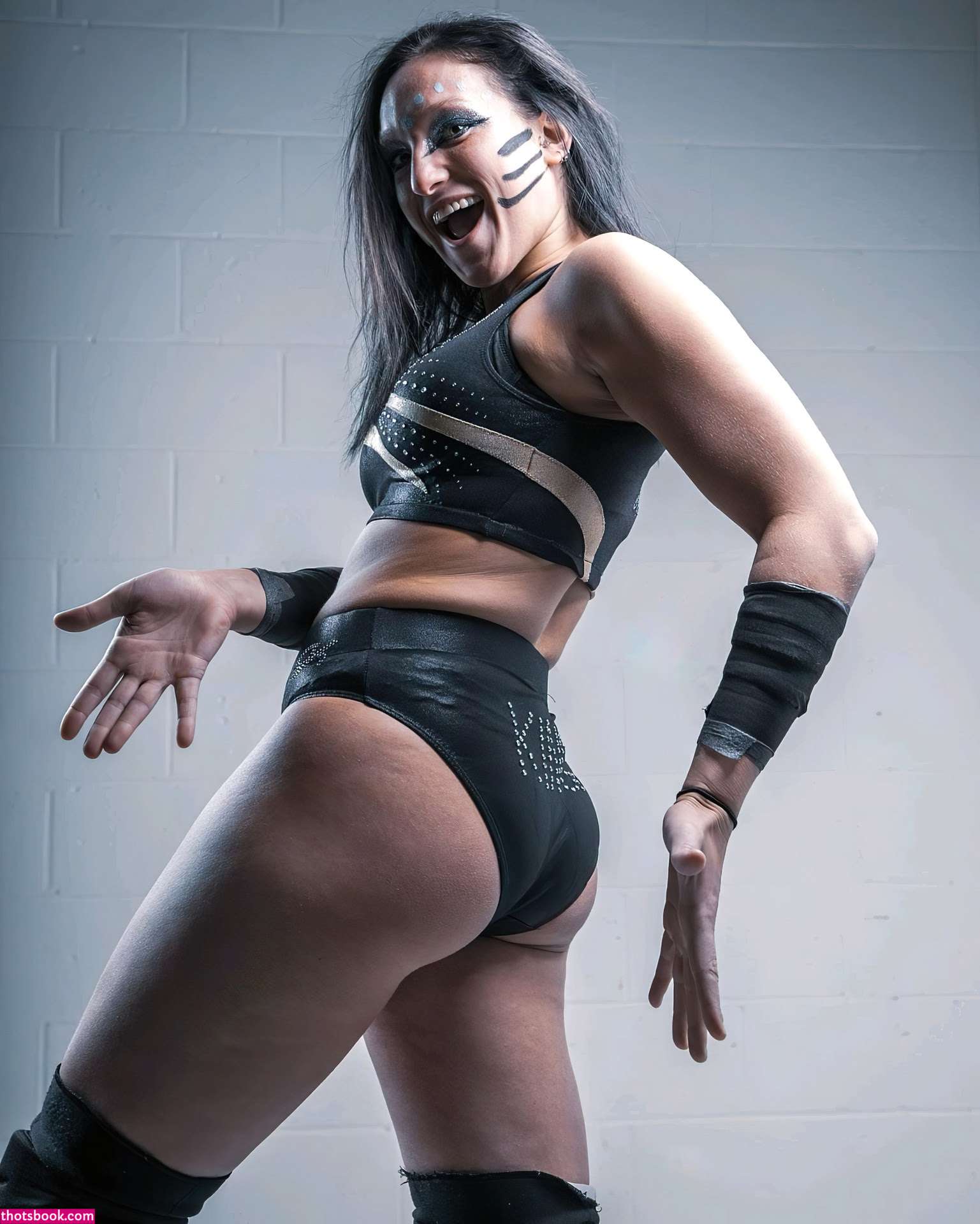 Kris Statlander Photo #19