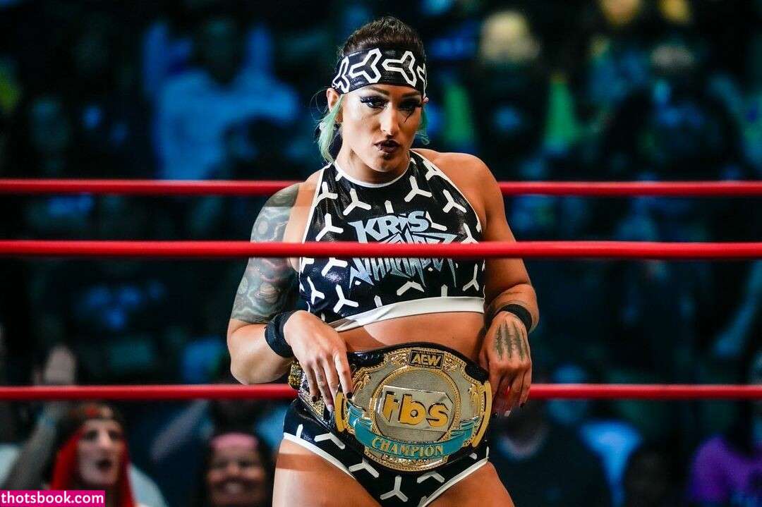 Kris Statlander Photo #42