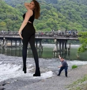 Tallbunnyy Photo #36