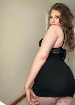 Tallbunnyy Photo #64