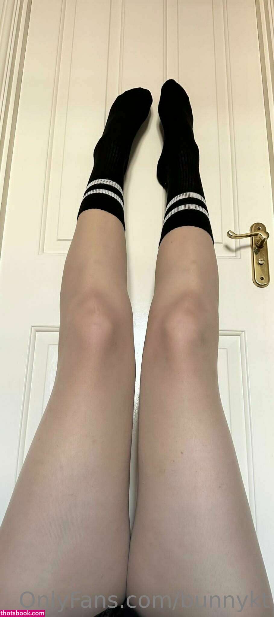 Tallbunnyy Photo #101