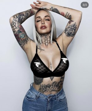 Pommeline Tilliere Photo #1