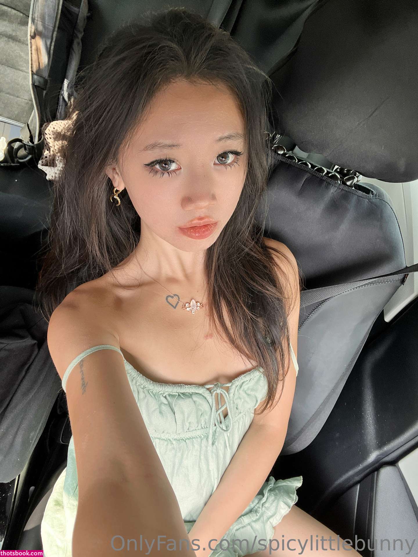 spicylittlebunny Photo #4