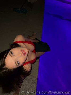 Eva Langwin Post #14