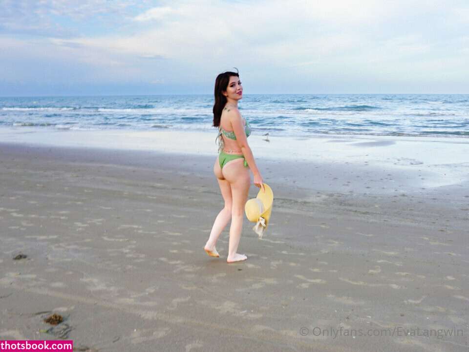 Eva Langwin Photo #305