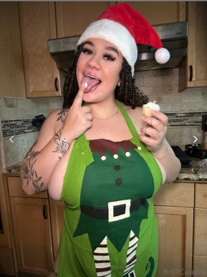 Britt Cuadra Photo #95