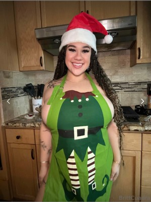 Britt Cuadra Photo #105