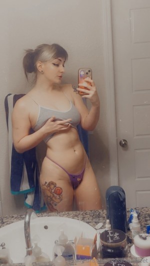 ipeachysweet Photo #44