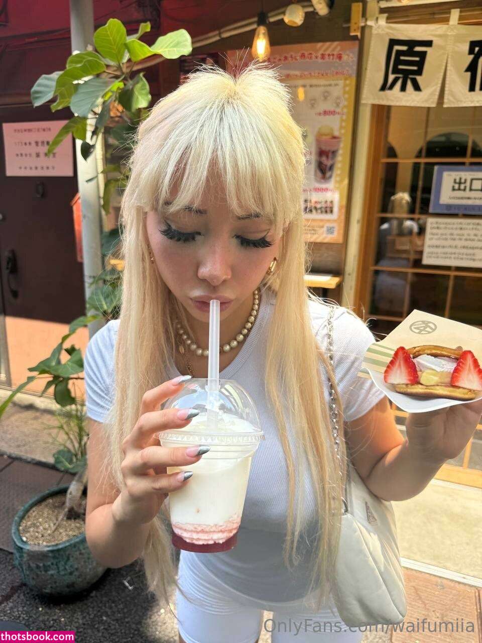 Izzybunnies Photo #939