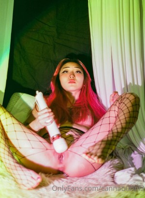 cannabunni3 Photo #46