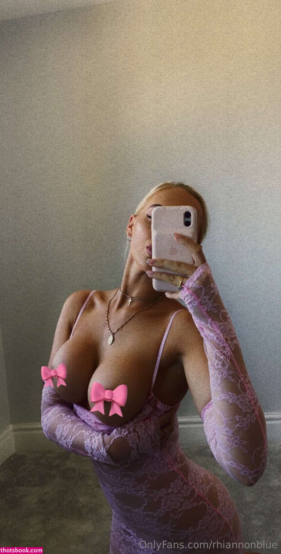 Rhiannon Blue Photo #635