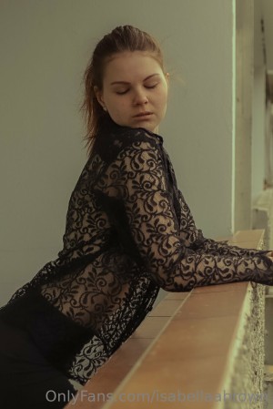 Isabella Photo #8