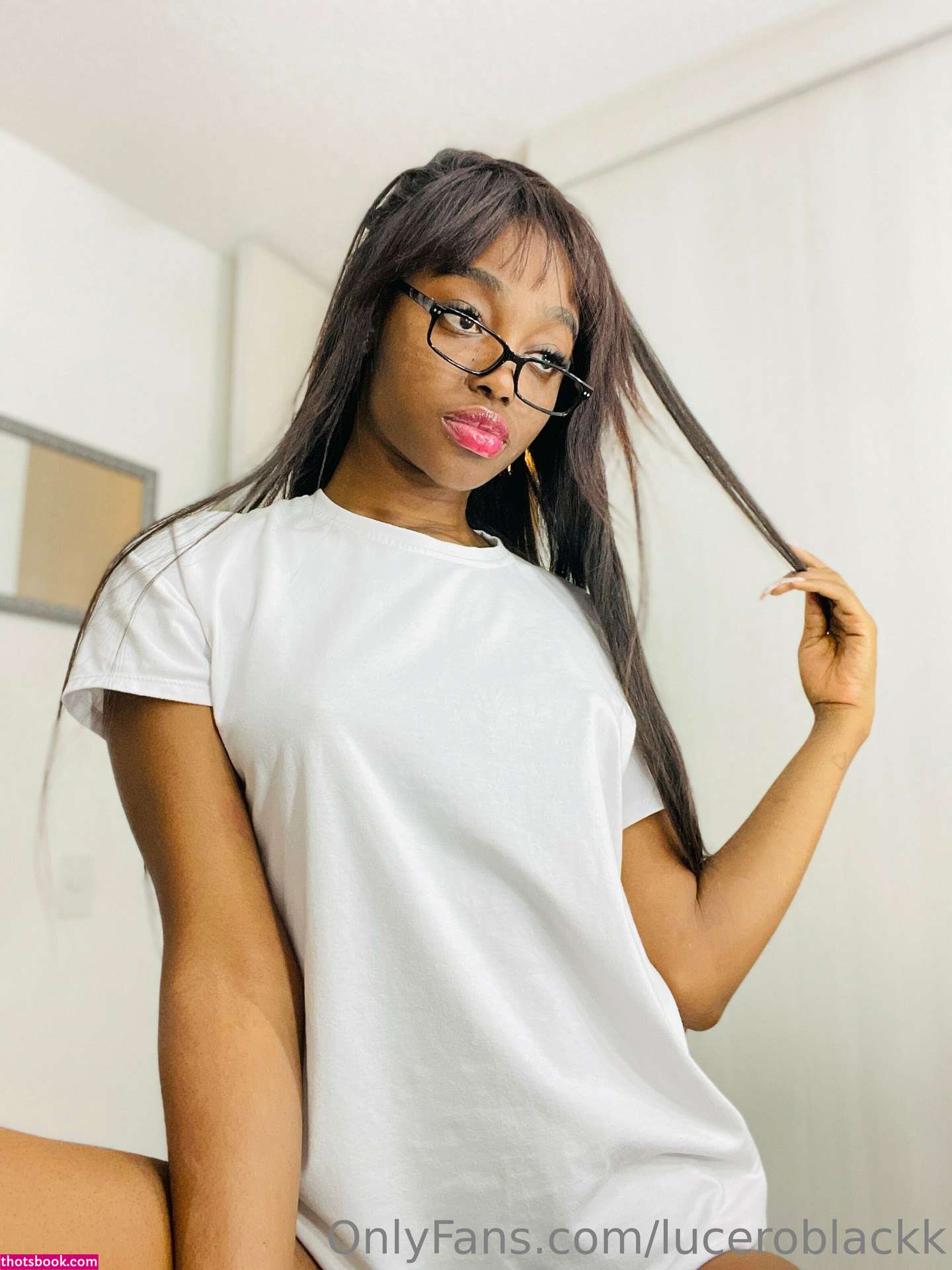 Lucero Black Photo #169