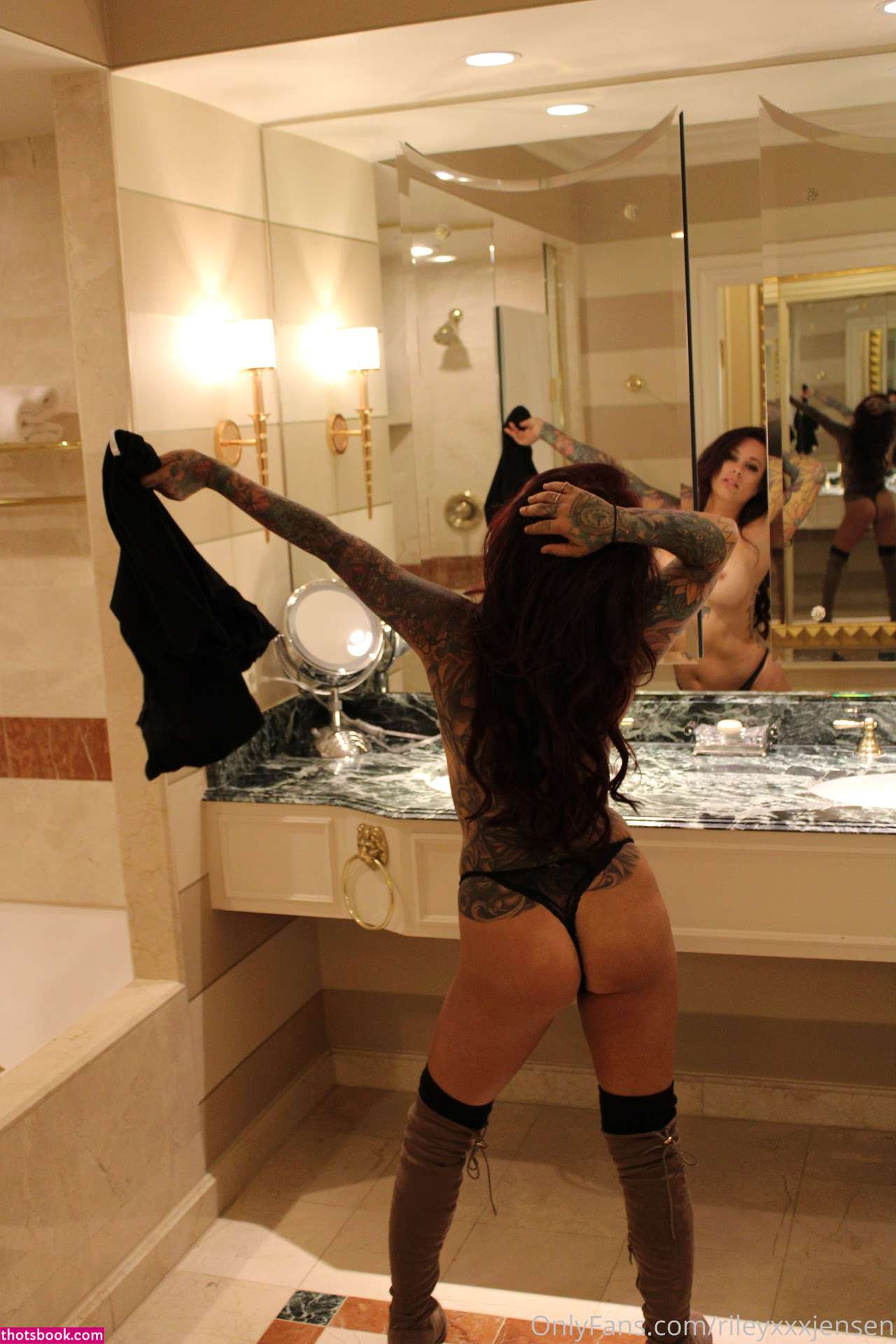 Riley Jensen Photo #10