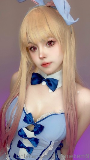 Annie Leonhardt Photo #70