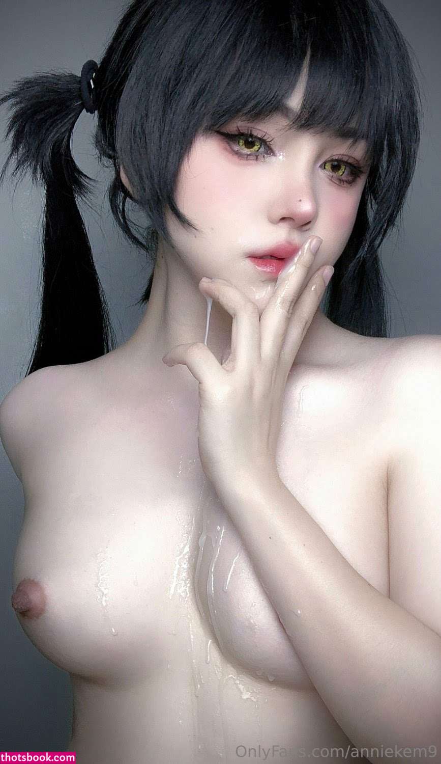 Annie Leonhardt Photo #89