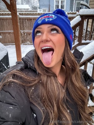 Heyitscaseymae Photo #7