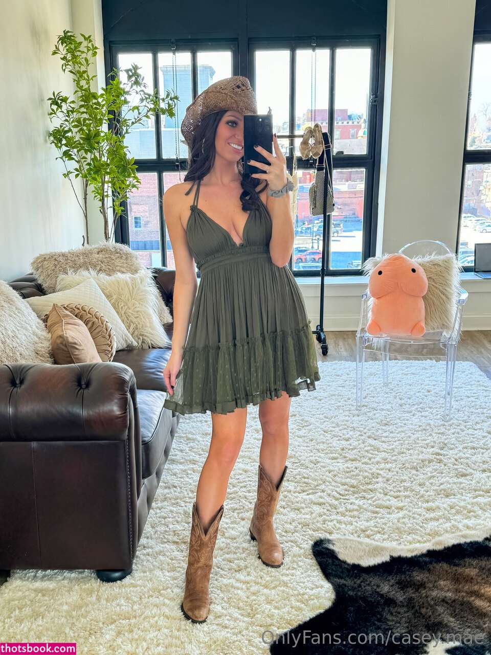 Heyitscaseymae Photo #38