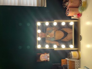 Victoria Woodard Photo #16