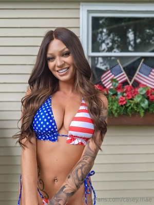 Heyitscaseymae Photo #144